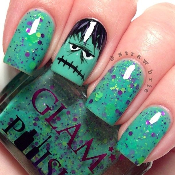 unhas para hallowen verde com mostro