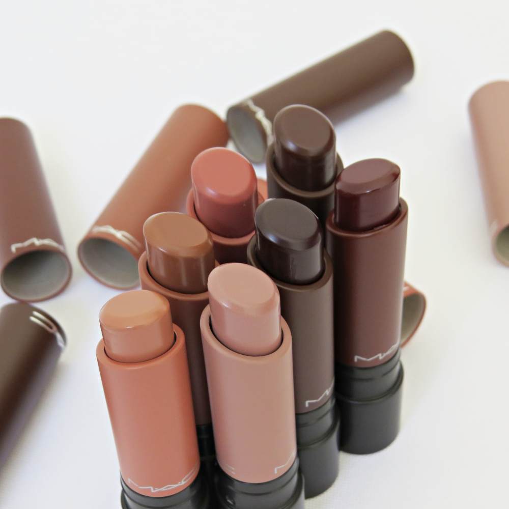 batom mac liptensity nude e marrom