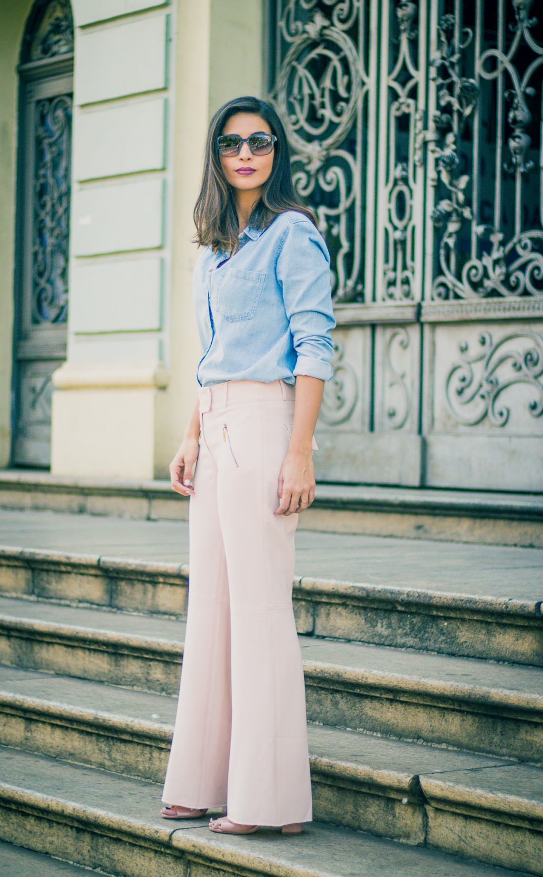 look calca pantalona rosa millennial