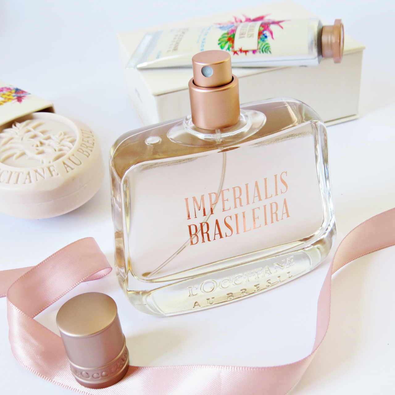 linha imperialis brasileira loccitane au bresil perfume com bromelia