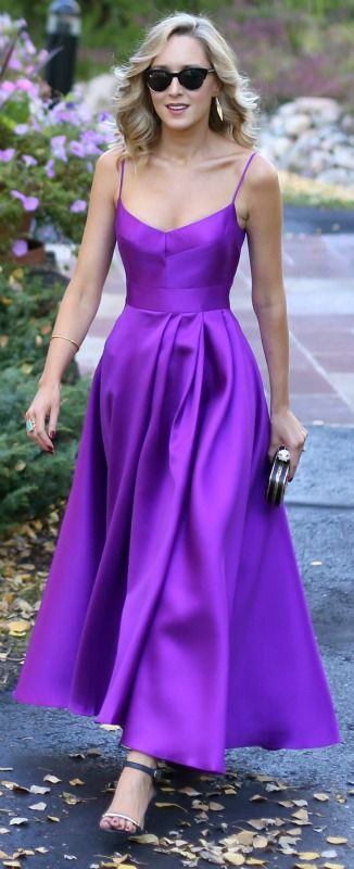 como usar ultra violet a cor 2018 look vestido midi roxo