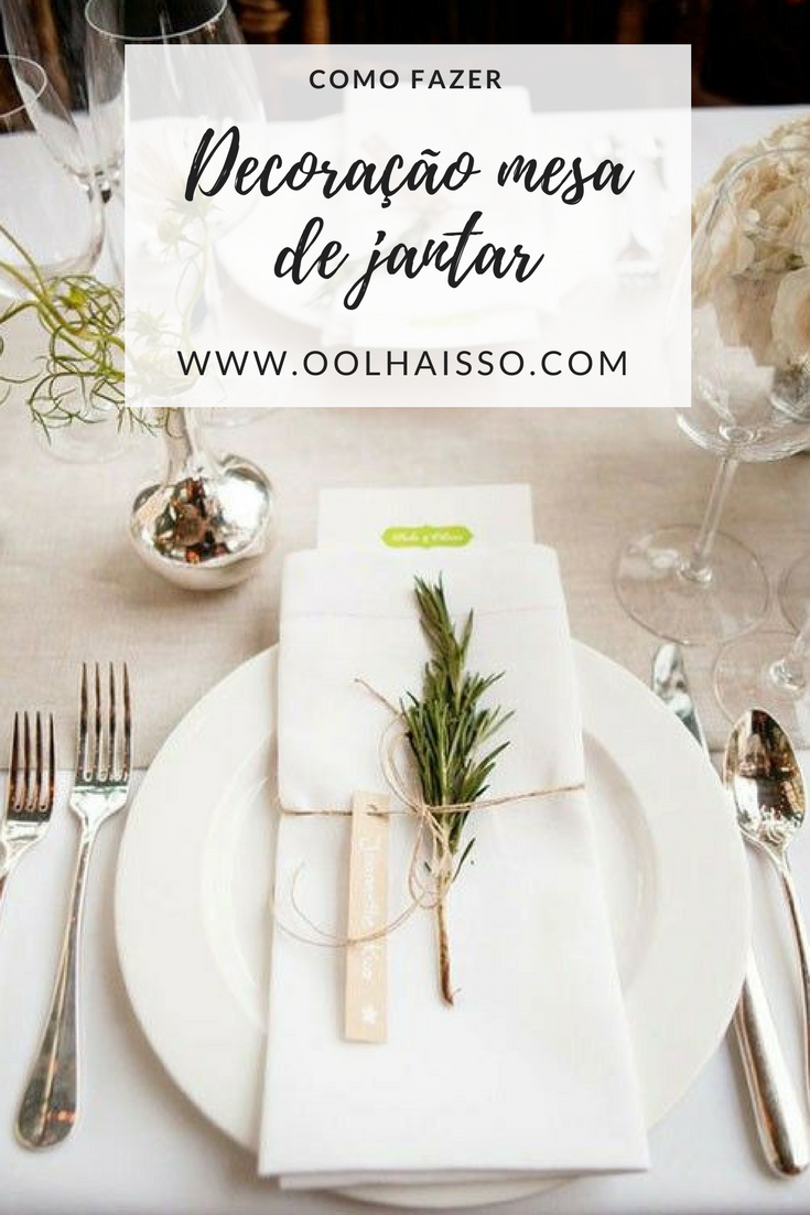 Decoração de mesa de jantar com guardanapo de tecido