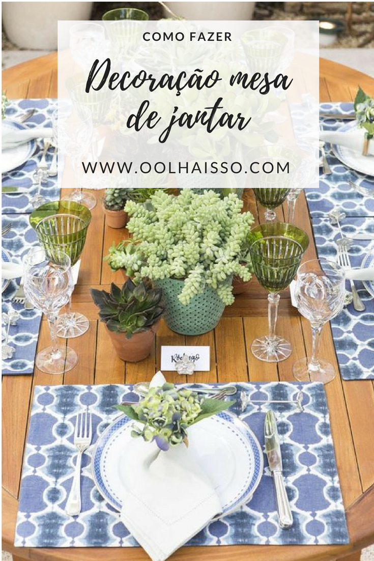 Decoração de mesa de jantar com guardanapo de tecido