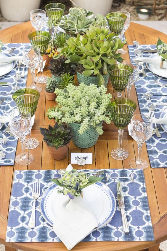 decoracao de mesa - mesa posta com guardanapo e folhas