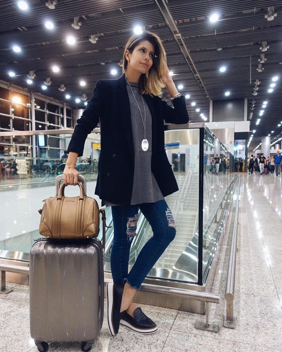 look aeroporto com legging jeans