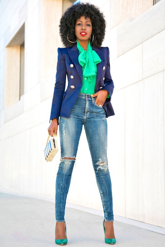 looks com blazer azul e abotoamento duplo. como usar blazer