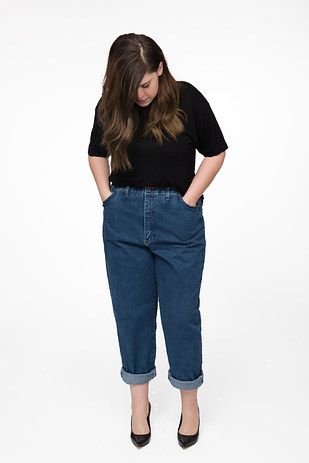 como usar mom jeans look trabalho plus size