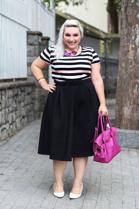 como usar camiseta listrada em look plus size