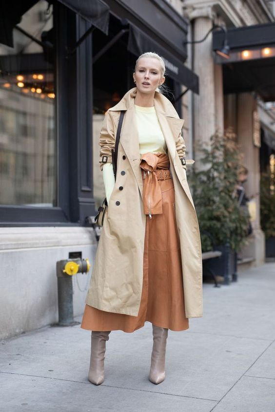 look trench coat e saia midi