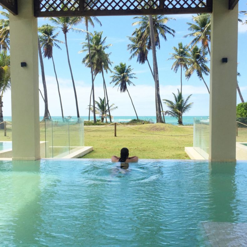 resort all inclusive na bahia vale a pena piscina spa