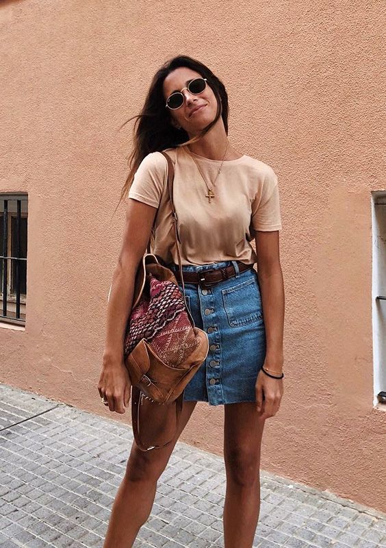 Looks de verão com saia jeans