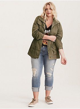 look plus size usando parka