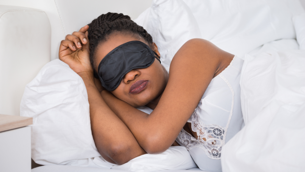usar mascara para olhos ajuda a dormir